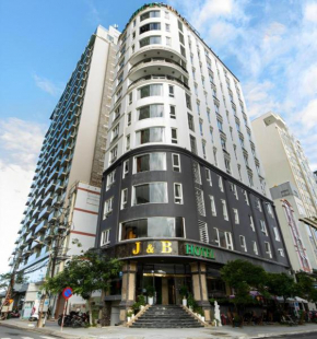 J&B Hotel & Apartment